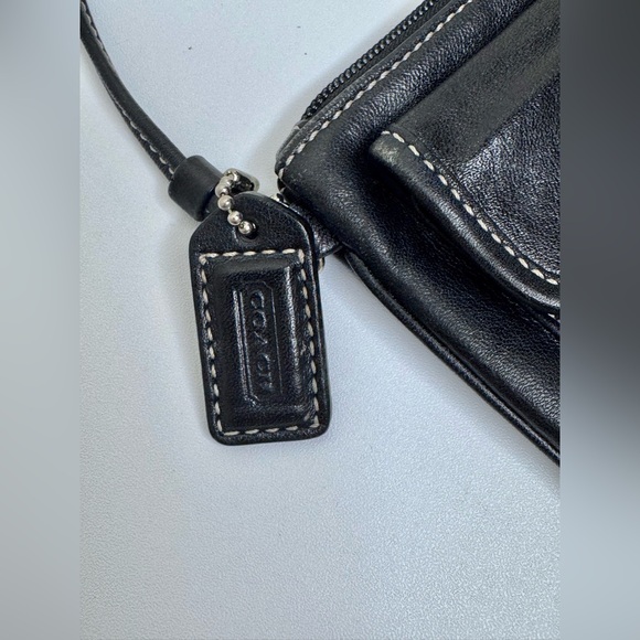 Coach Vintage Bleecker Wristlet EUC - Picture 4 of 12